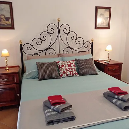 Joseph 2, Charming Retreat With Park Views And Close To The Airport * Siggiewi