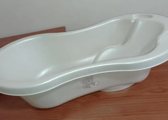 Joseph 2, Stylish Corner Flat With Park Views And Close To The Airport Siggiewi