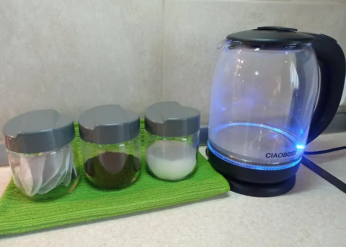 Joseph 2, Stylish Corner Flat With Park Views And Close To The Airport